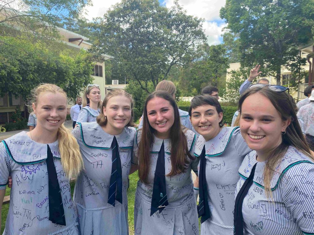 Paige with friends from Matthew Flinders Anglican College at the Year 12 graduation, Buderim in November 2021